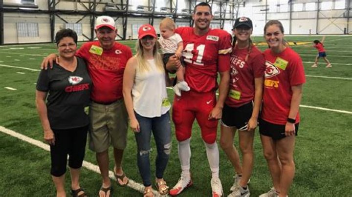 Joe Mixon age, height, ethnicity, family, college, 40 time, draft, trade, net worth, Instagram